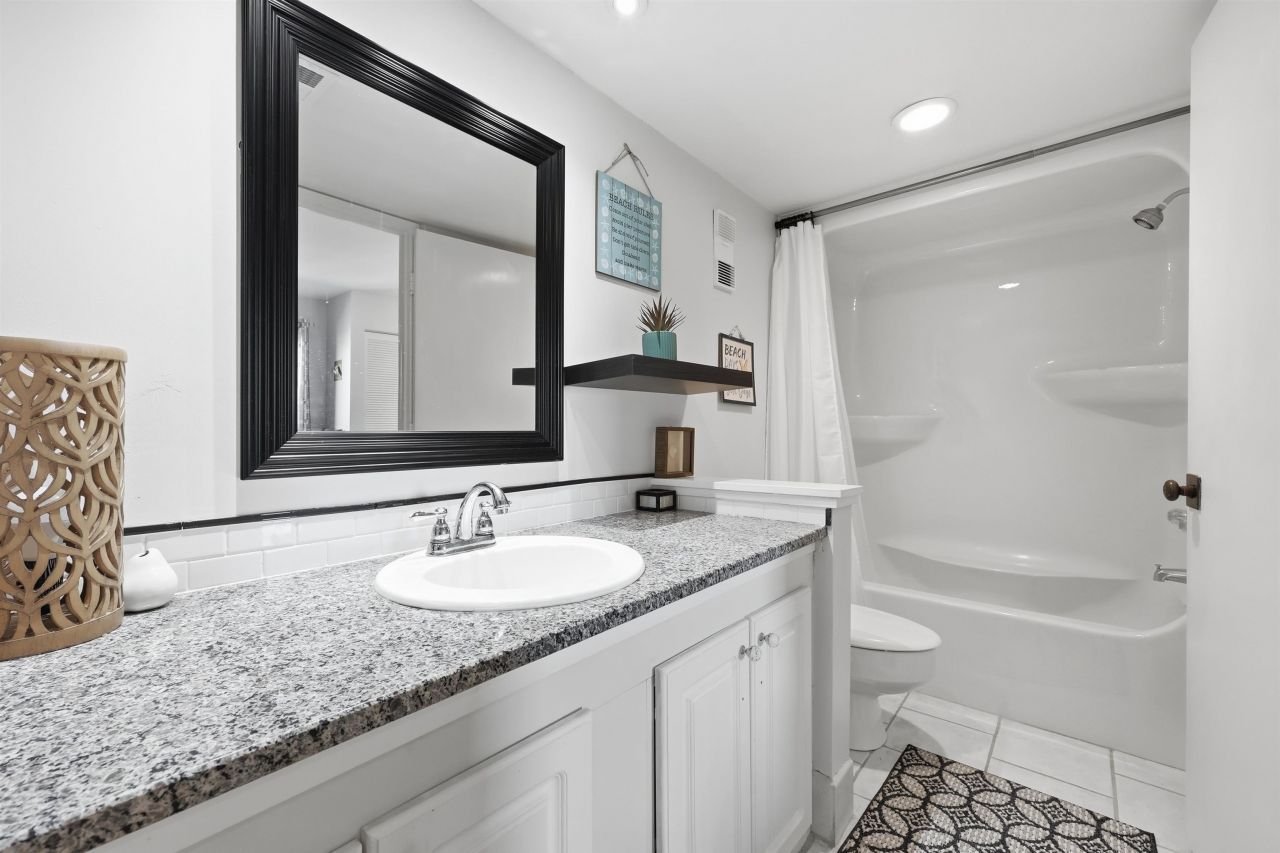 6813 Porcher Dr. Photo 13