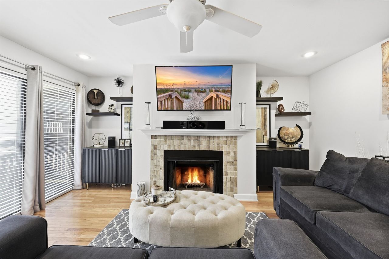 6813 Porcher Dr. Photo 4