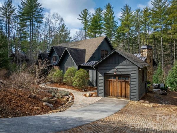 3201 Donahue Drive, Nebo, NC 28761