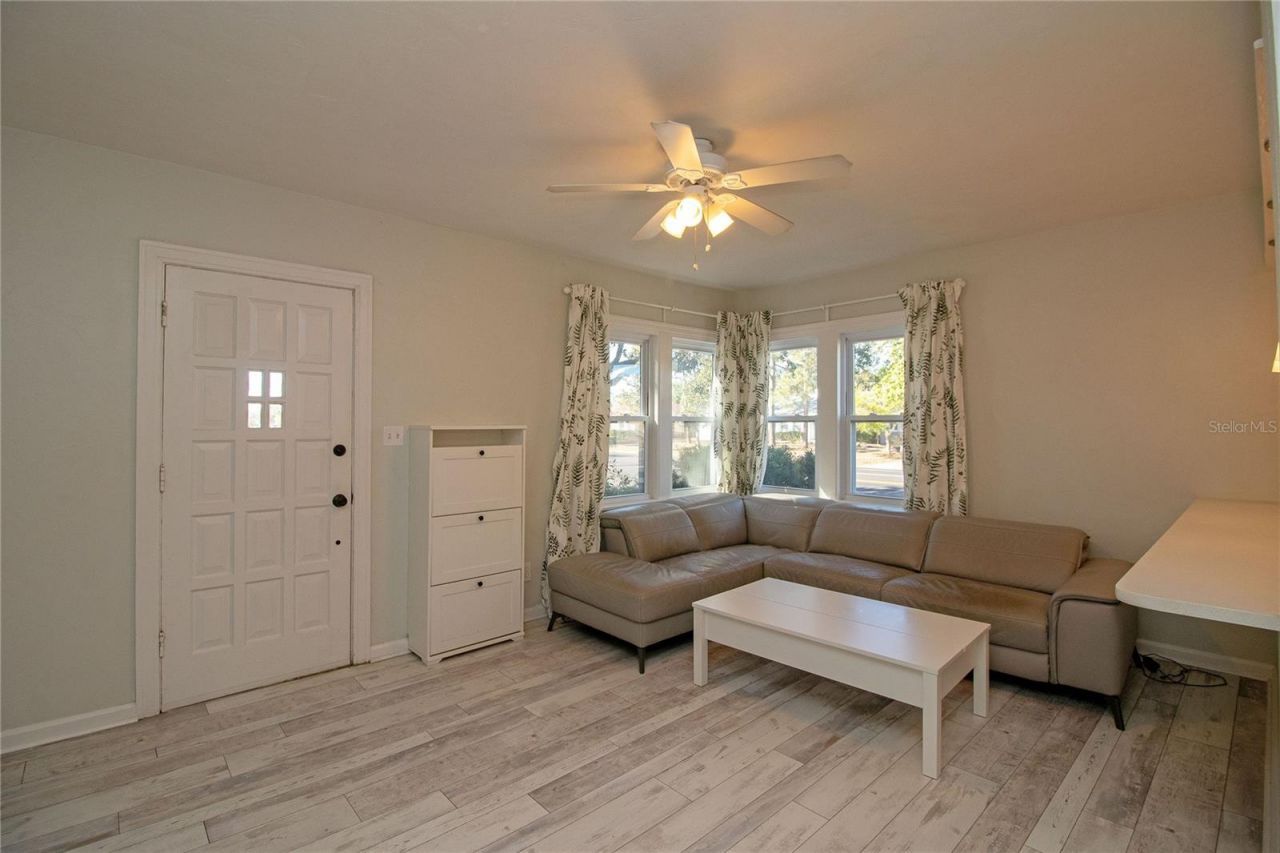 1547 35th Avenue N, Saint Petersburg, FL 33704 Photo