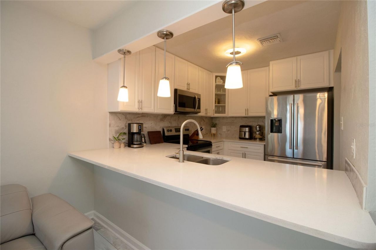 1547 35th Avenue N, Saint Petersburg, FL 33704 Photo