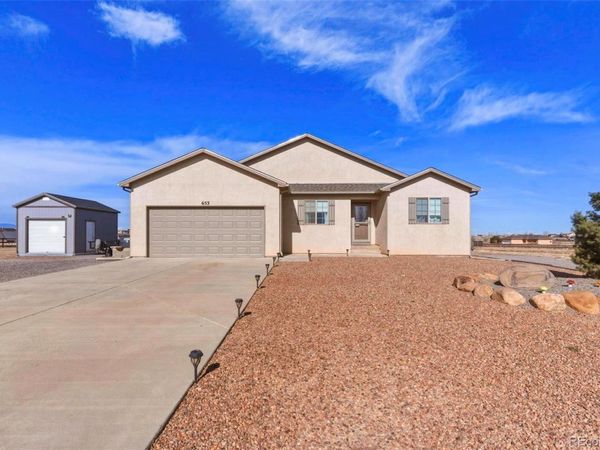 653 E Chaunsey Drive , Pueblo West, CO 81007