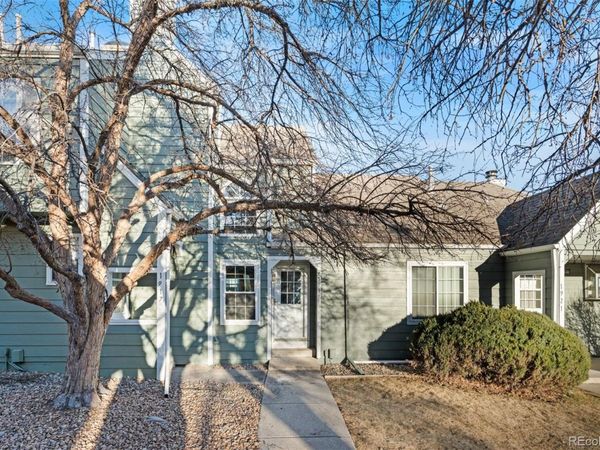 1919 S Balsam Street , Lakewood, CO 80227