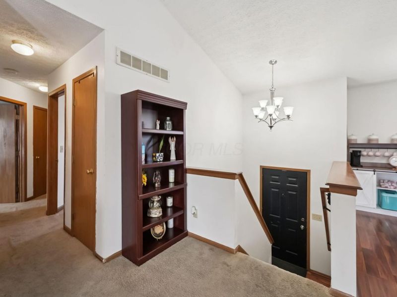 2535 Bridlewood Court , Obetz, OH 43207 Photo 15