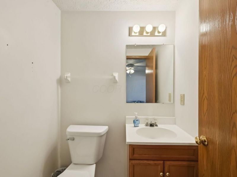 2535 Bridlewood Court , Obetz, OH 43207 Photo 29