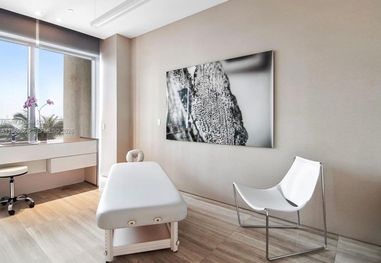 460 NE 28th St, Unit 2102, Miami, FL 33137 Photo