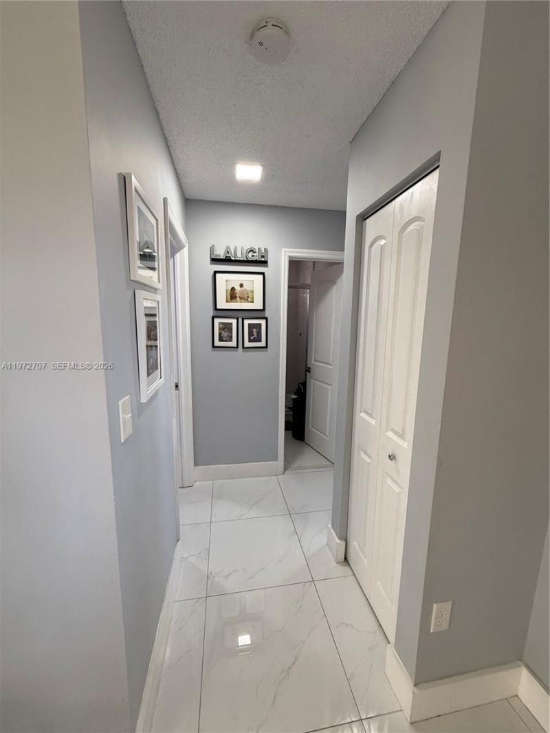 7738 W 34th Ln , Unit 15-201, Hialeah, FL 33018 Photo