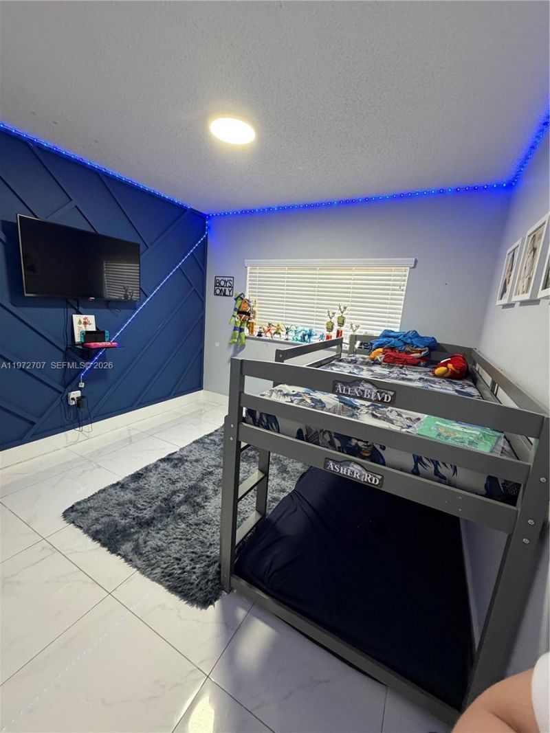 7738 W 34th Ln , Unit 15-201, Hialeah, FL 33018 Photo