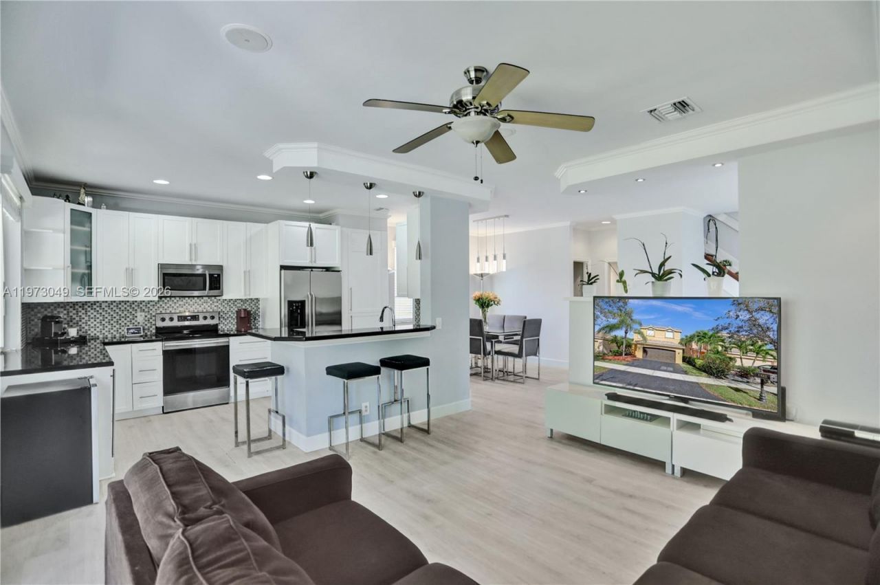 1462 Sabal Trl , Weston, FL 33327 Photo