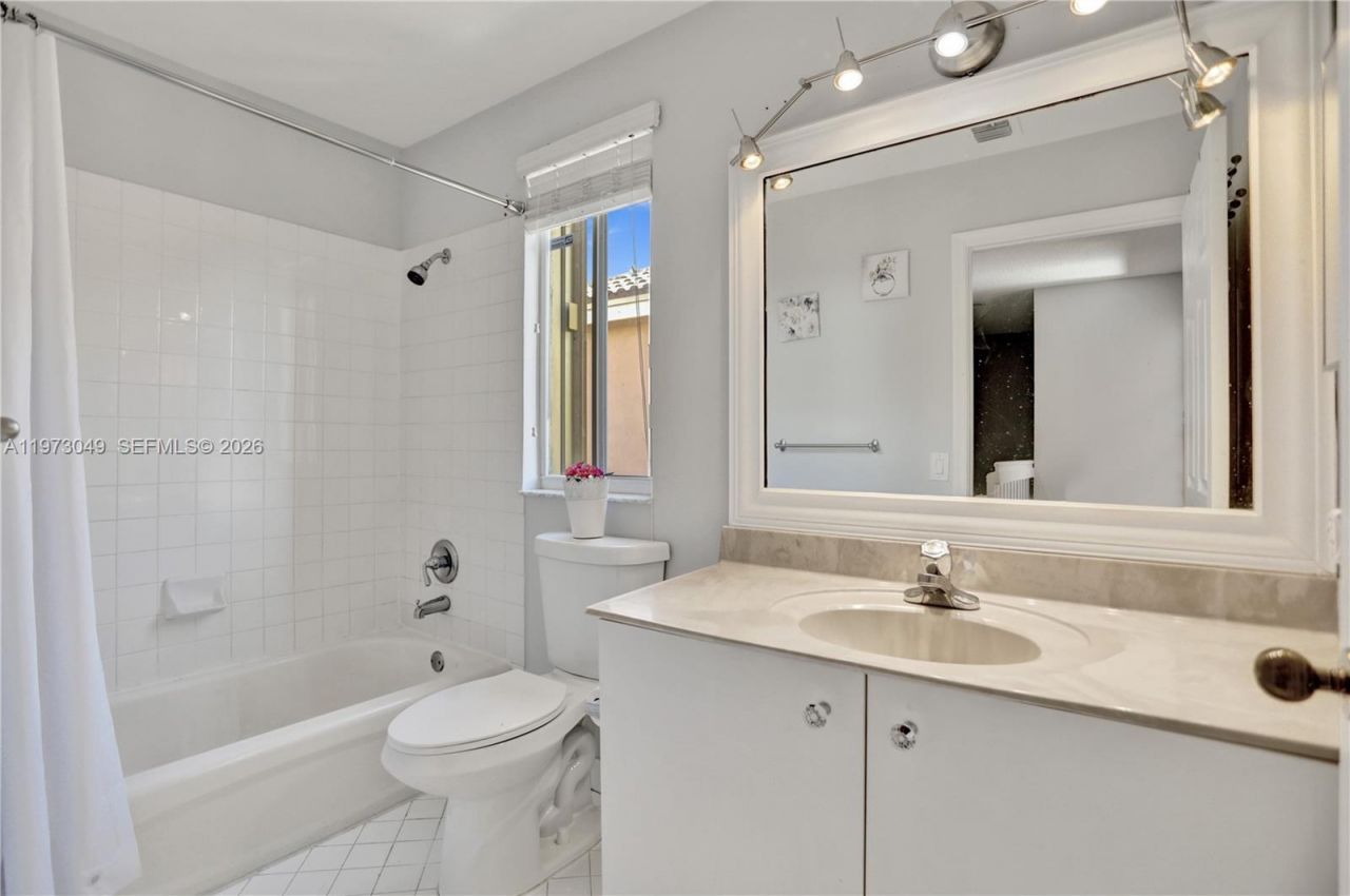 1462 Sabal Trl , Weston, FL 33327 Photo