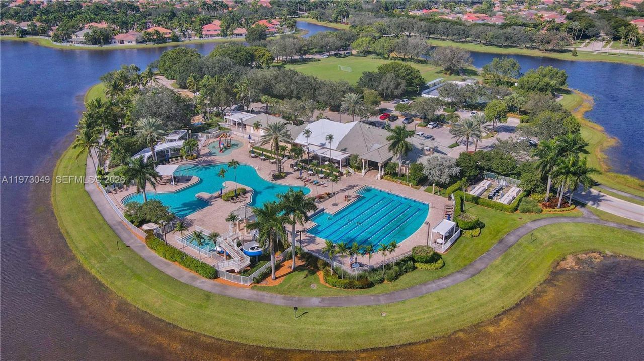 1462 Sabal Trl , Weston, FL 33327 Photo