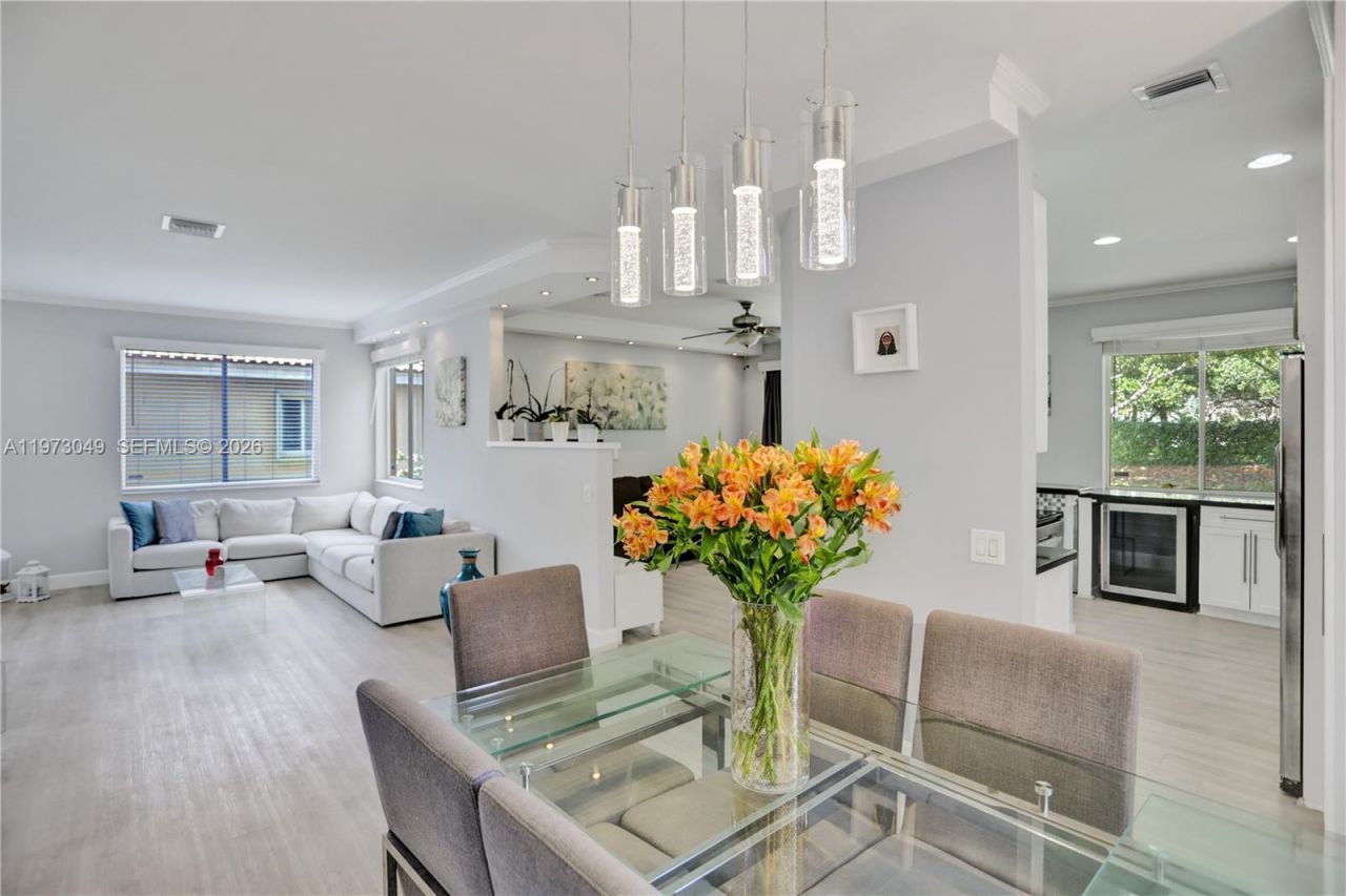 1462 Sabal Trl , Weston, FL 33327 Photo