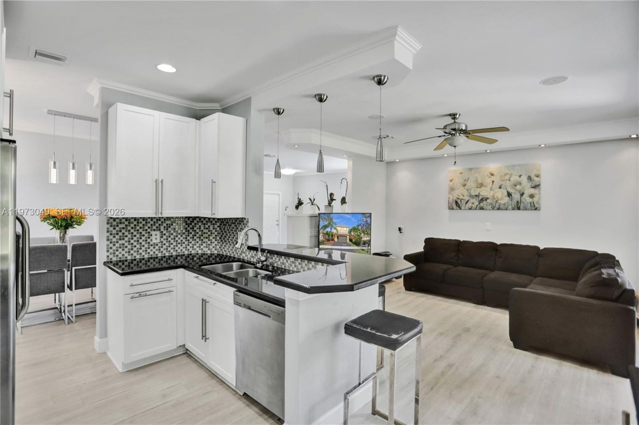 1462 Sabal Trl , Weston, FL 33327 Photo