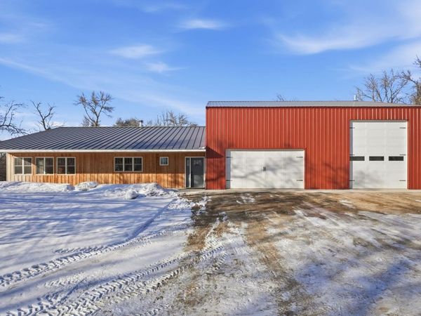 216 N Sunset Avenue, Parkers Prairie, MN 56361