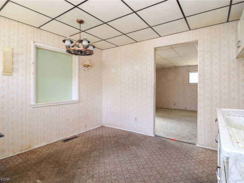 17638 Laurel Avenue, Lake Milton, OH 44429 Photo 6