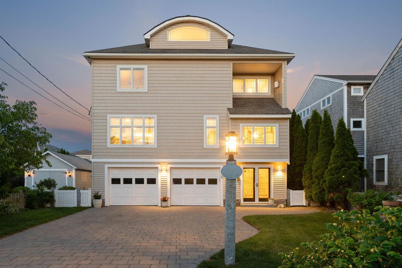 30 Ancient Highway, Hampton, NH 03842 Main Photo