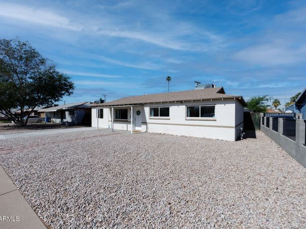 1724 W PEPPER Place, Mesa, AZ 85201