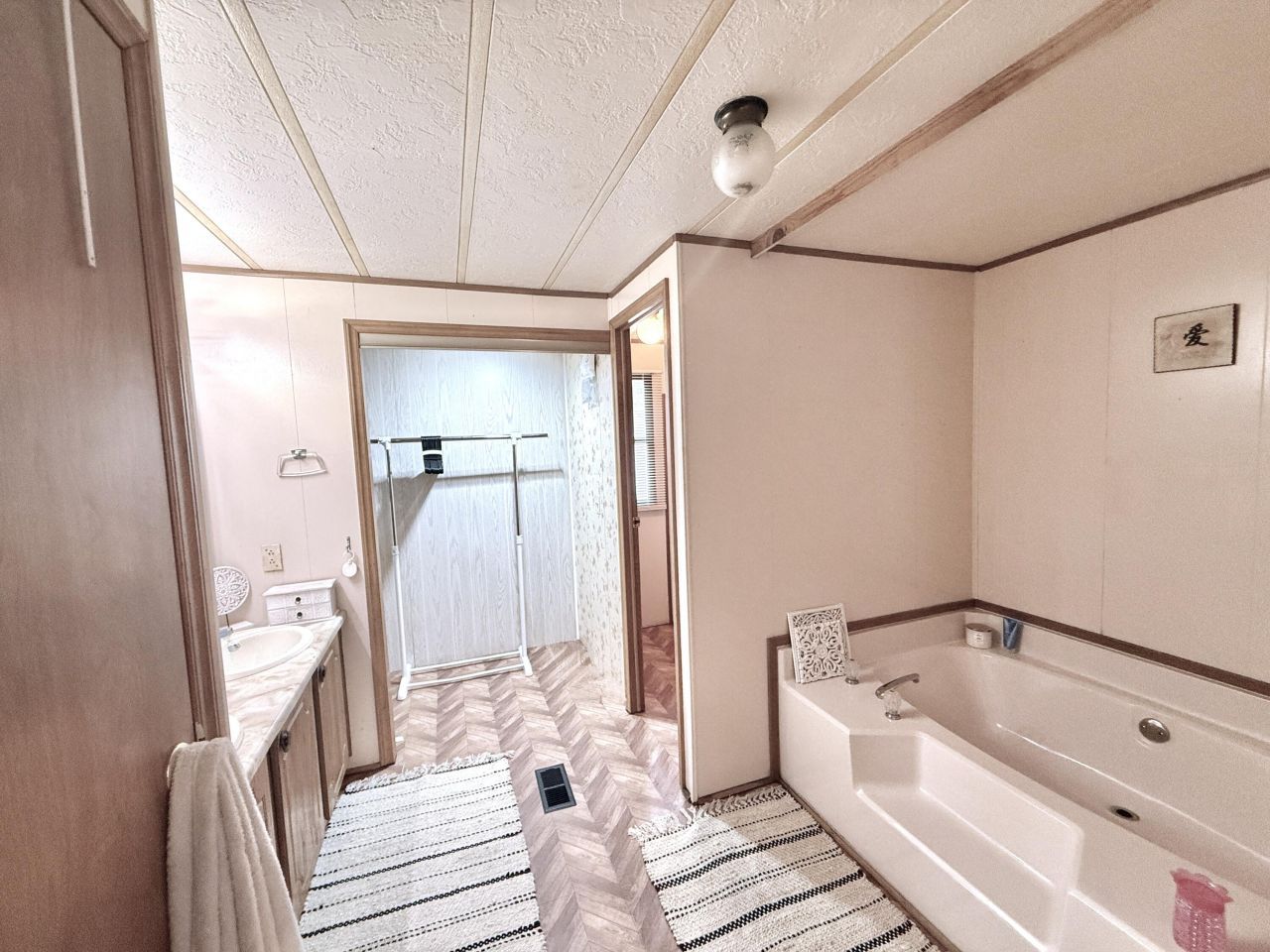 1390 Brantley Avenue Photo 12