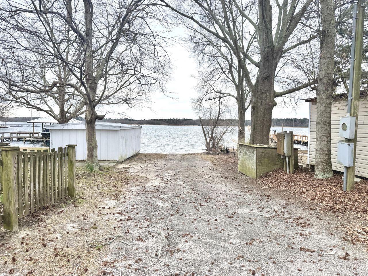 1390 Brantley Avenue Photo 4