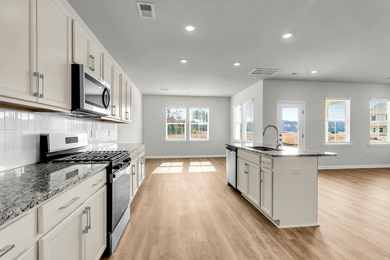 322 Clipper Court Photo 16