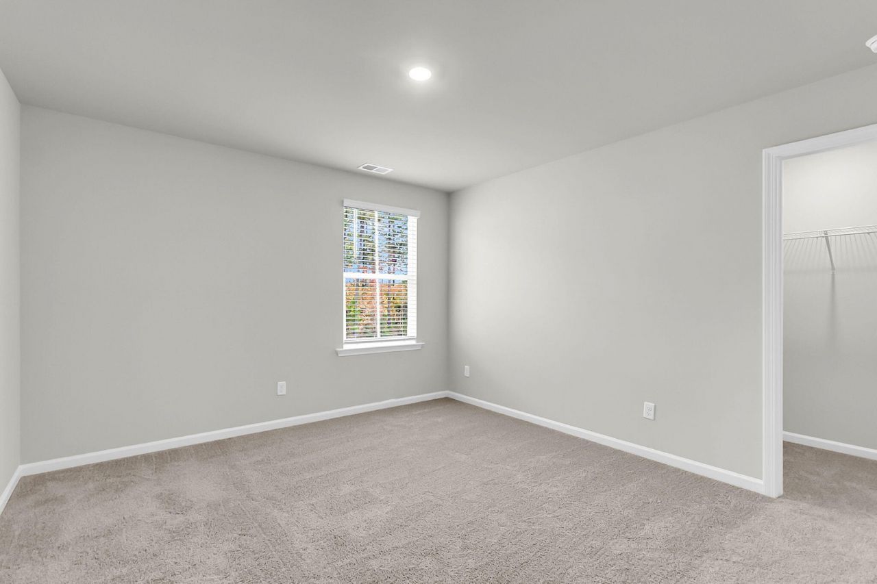 322 Clipper Court Photo 30