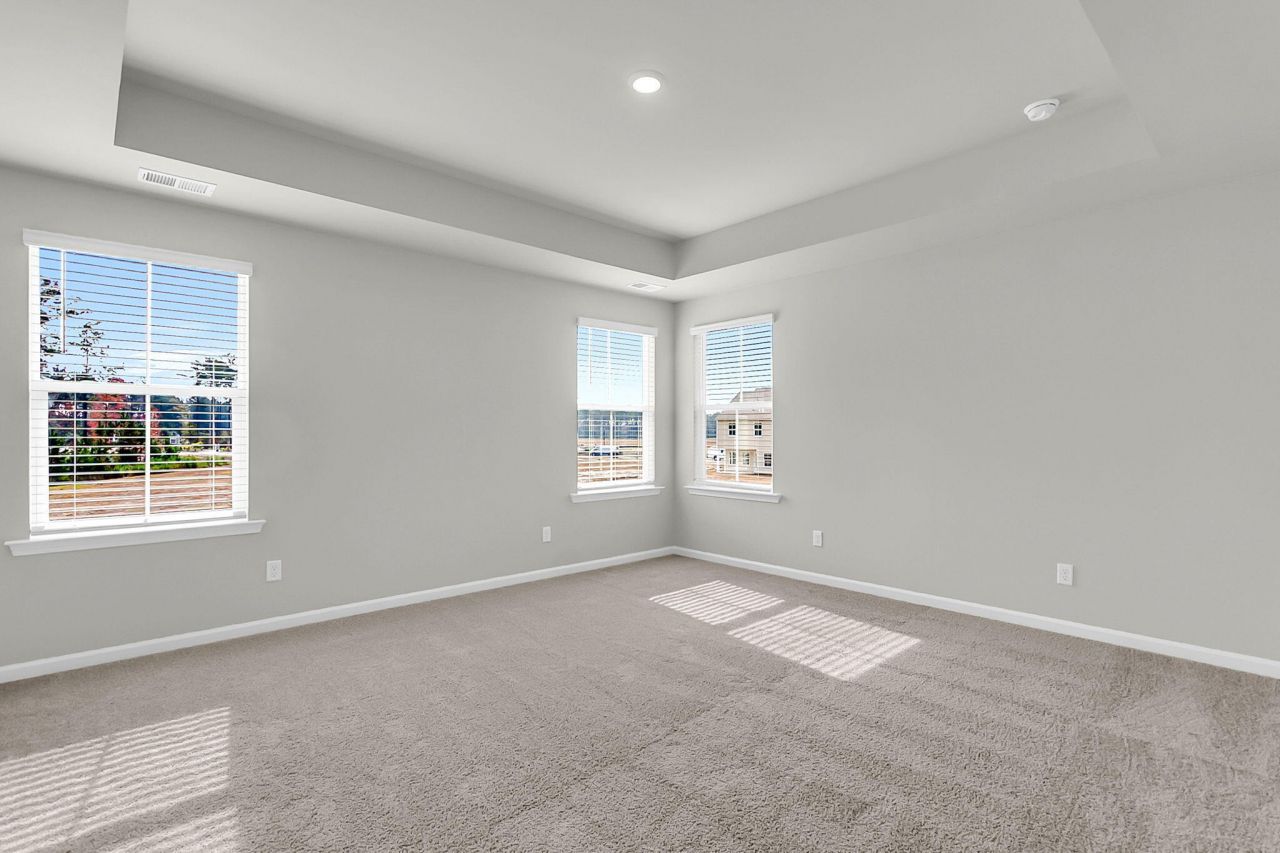 322 Clipper Court Photo 33