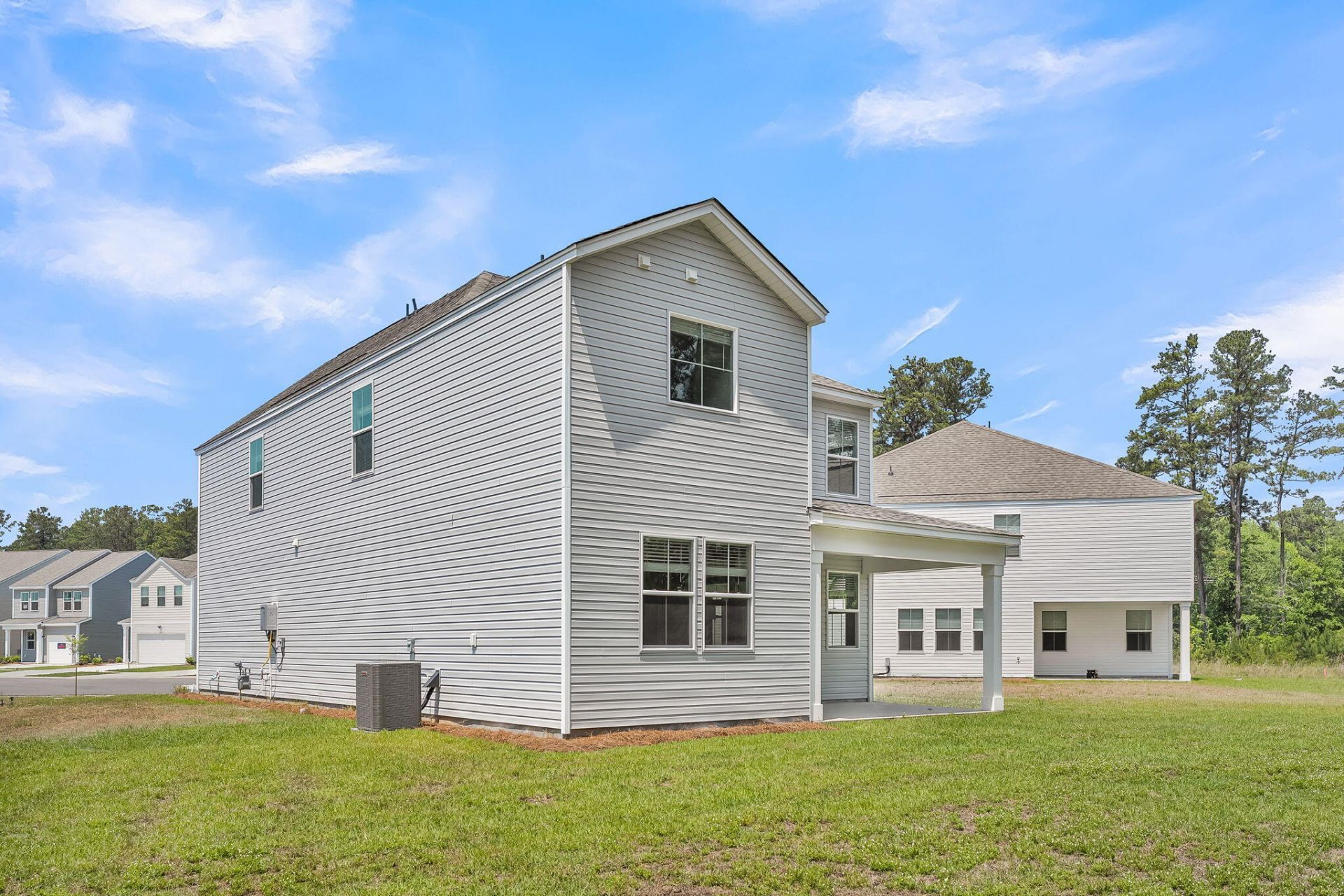 322 Clipper Court Photo 6