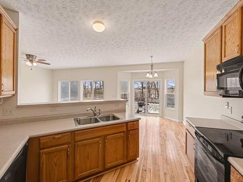 2880 Manor Court, Troy, OH 45373 Photo 9