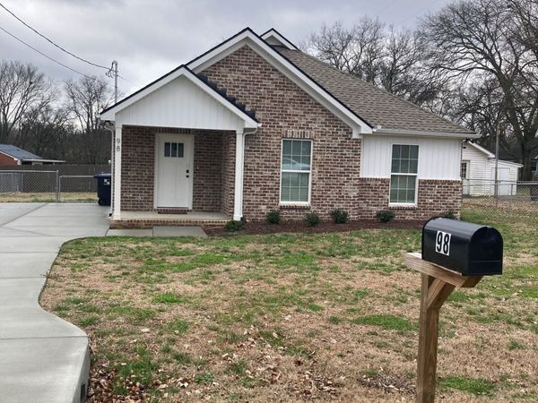 98 Dawn Dr , Columbia, TN 38401
