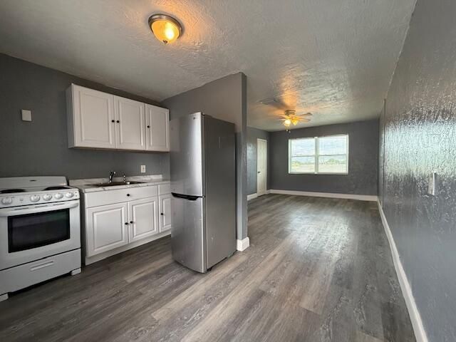 1913 Division Avenue, West Palm Beach, FL 33407 Photo
