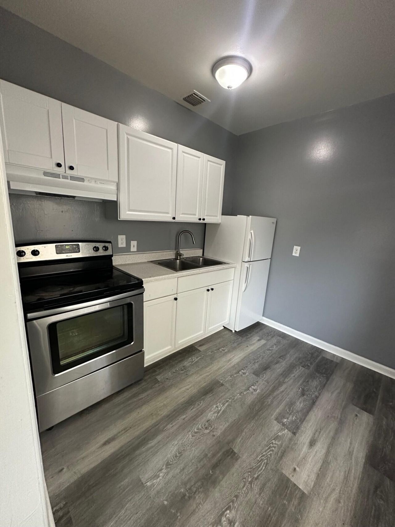 1913 Division Avenue, West Palm Beach, FL 33407 Photo