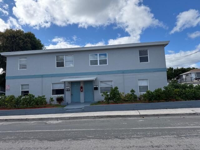 1913 Division Avenue, West Palm Beach, FL 33407 Photo