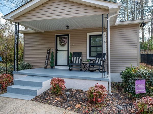 115 Barnes Street , Belmont, NC 28012