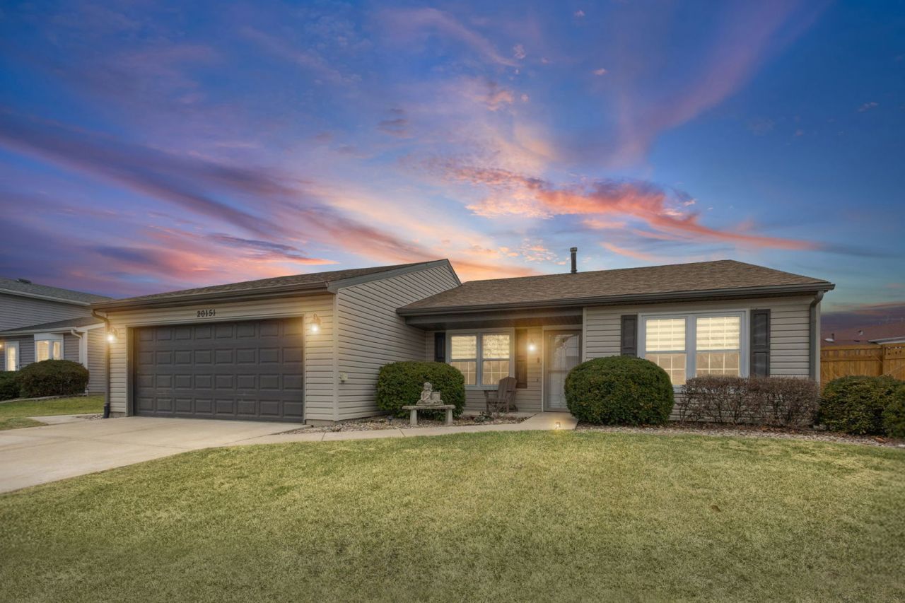 20151 S Rosewood Drive, Frankfort, IL 60423 Main Photo