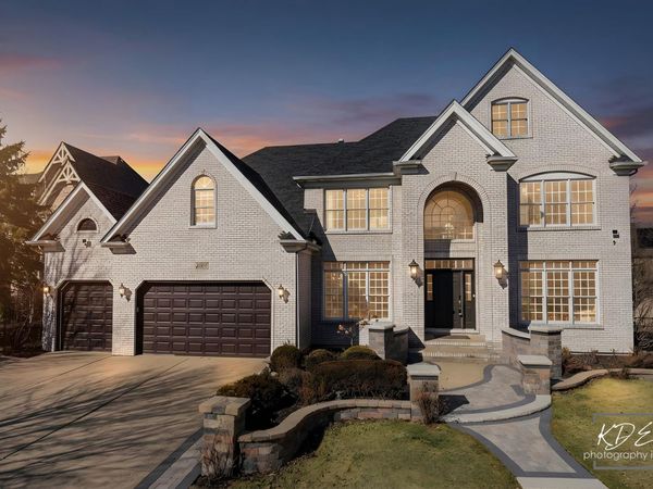 3307 Danlaur Court, Naperville, IL 60564