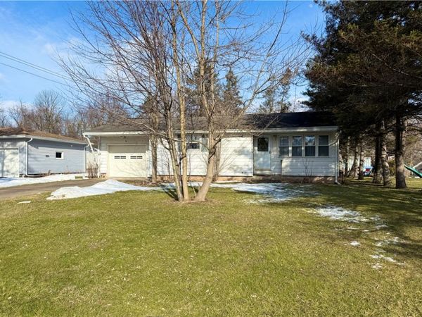 2989 East Avenue, Waterloo, NY 13165