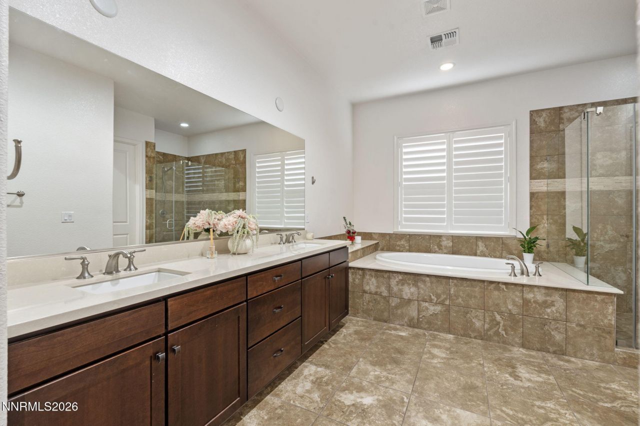 9811 Dyevera Lane, Reno, NV 89521 Photo