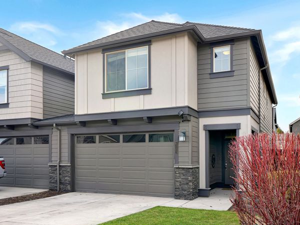 63153 NE Hadley Place, Bend, OR 97701