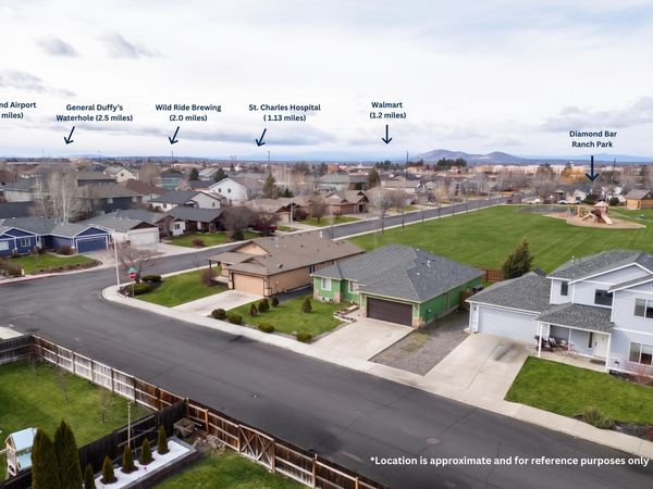 2465 NE 7th Lane, Redmond, OR 97756
