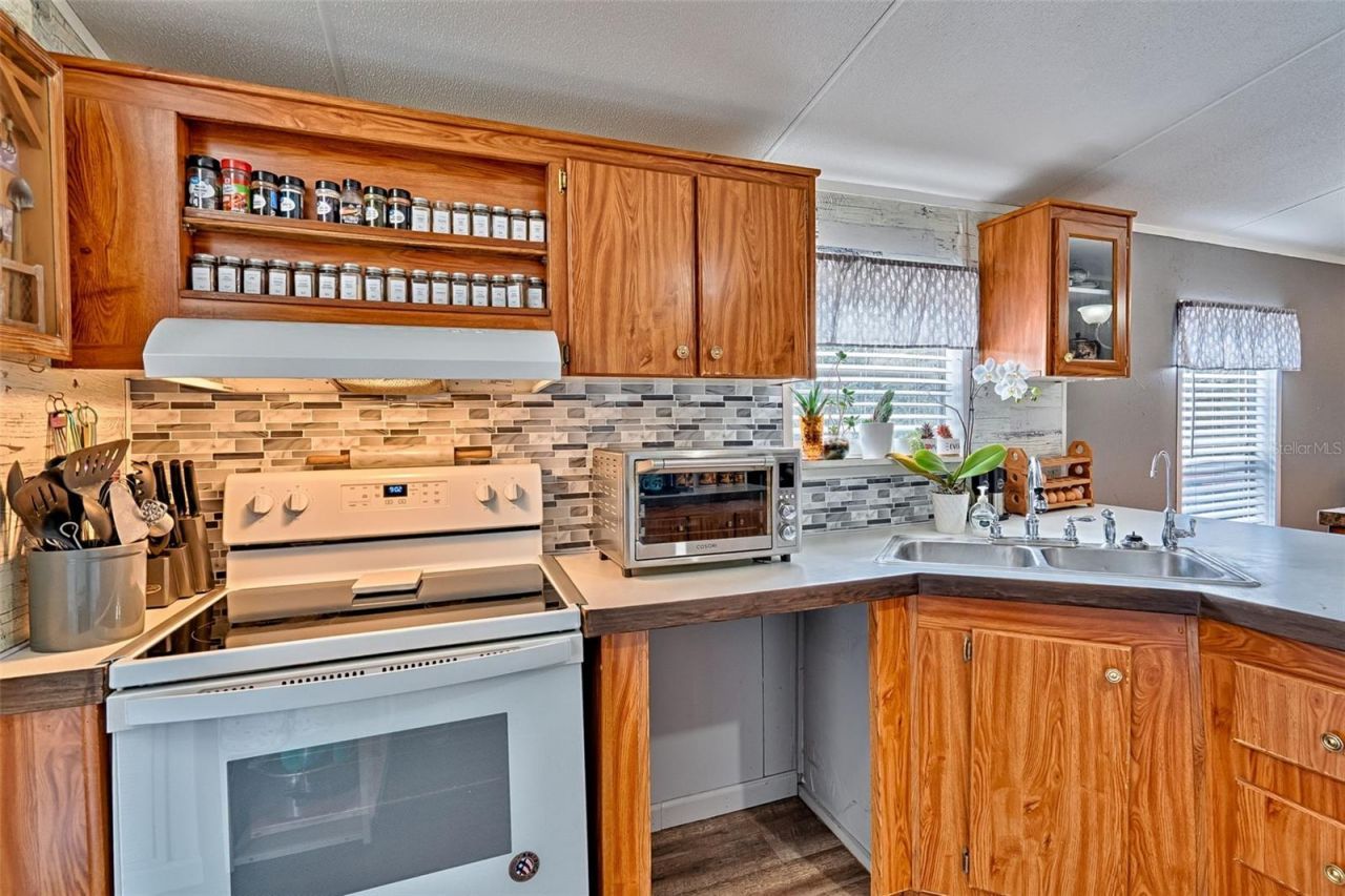 664 NE 748th Avenue , Old Town, FL 32680 Photo