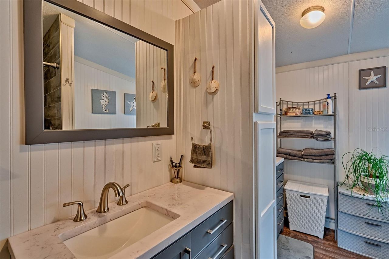 664 NE 748th Avenue , Old Town, FL 32680 Photo