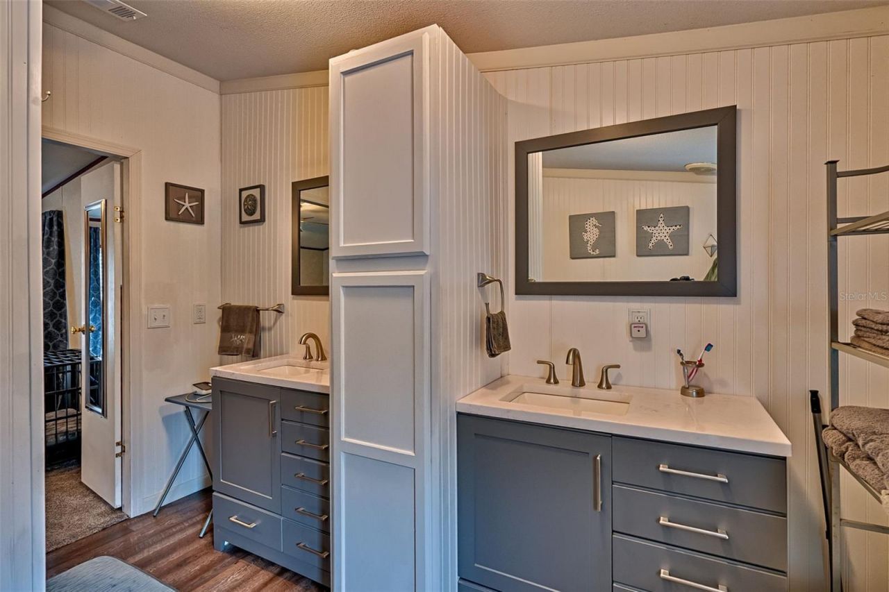 664 NE 748th Avenue , Old Town, FL 32680 Photo