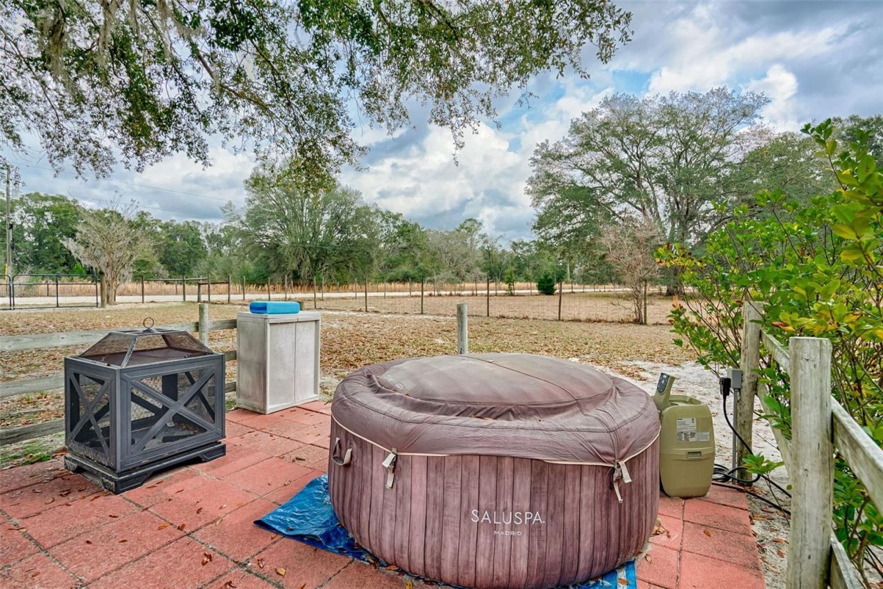 664 NE 748th Avenue , Old Town, FL 32680 Photo