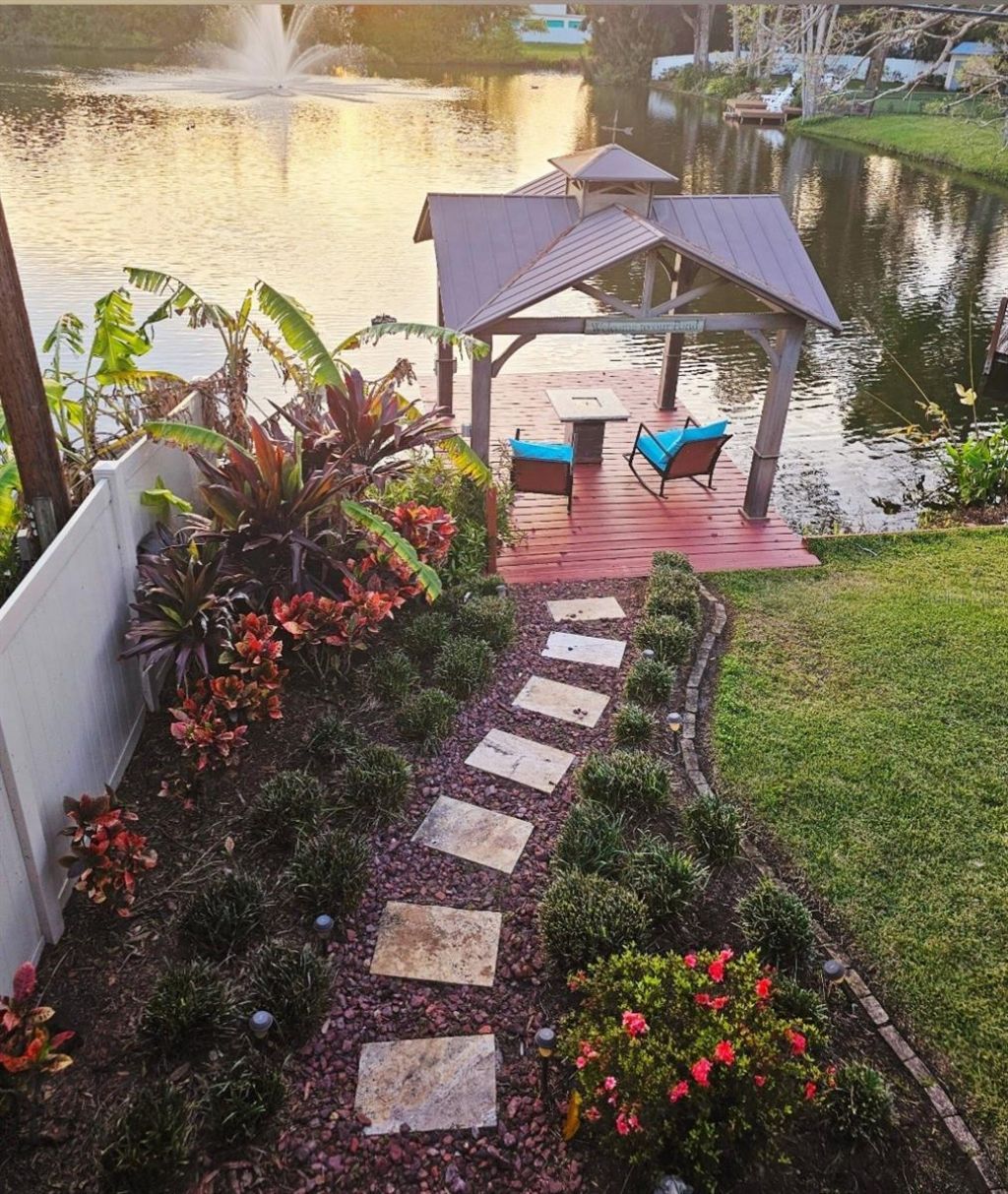5564 N 63rd Way N, Saint Petersburg, FL 33709 Photo