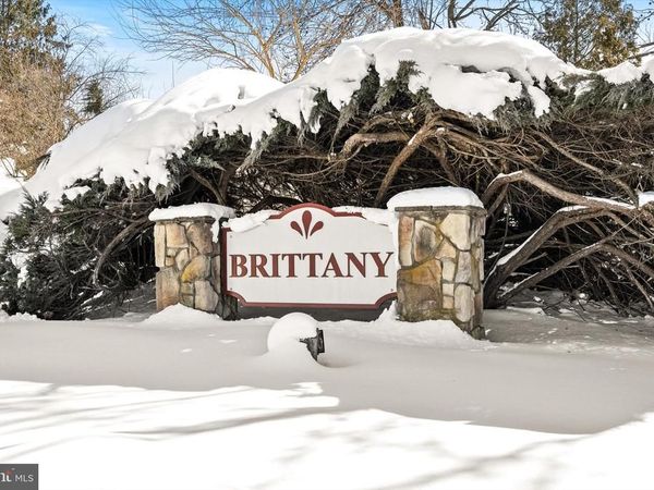 83 TENNYSON DRIVE, PLAINSBORO, NJ 08536