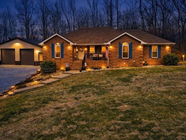 1251 Smith Thompson Rd, Bethpage, TN 37022