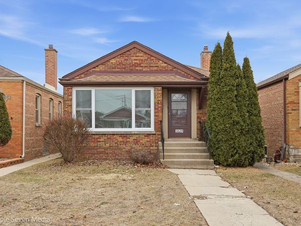3829 W 109th Street, Chicago, IL 60655