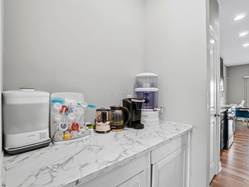 1496 Raley Way , Columbus, OH 43228 Photo 21