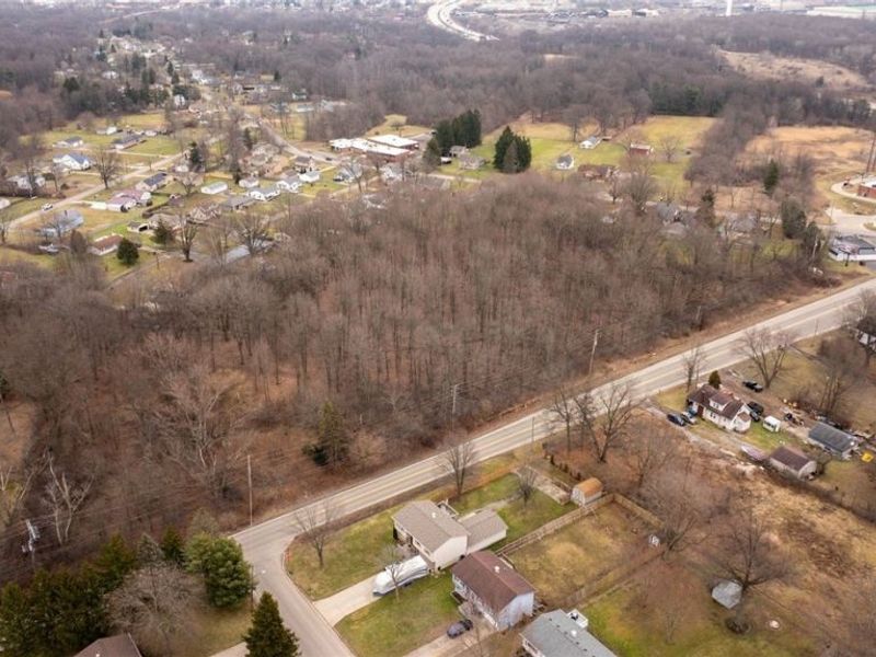 000 Salt Springs Road, Girard, OH 44420 Photo 9