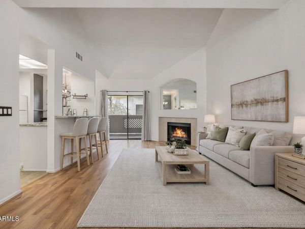 930 N Mesa Drive, Unit 2030, Mesa, AZ 85201